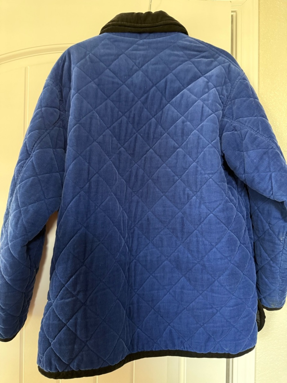 Susan Bristol Vintage Blue Quilted Barn Jacket with Black Corduroy Trim Med - Picture 10 of 15